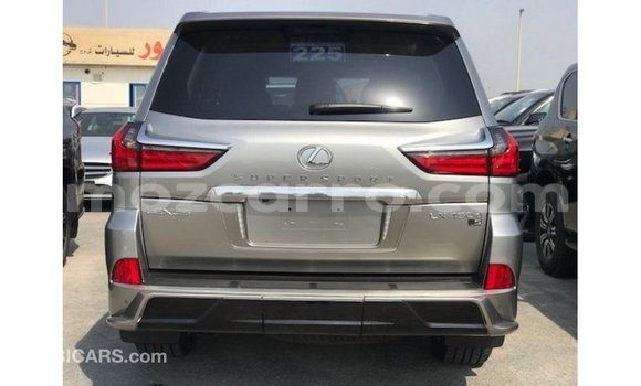 Tenga Imported Lexus LX Zvimwe Mota in Import - Dubai in Cabo Delgado Tenga Imported Lexus LX Zvimwe Mota in Import - Dubai in Cabo Delgado
