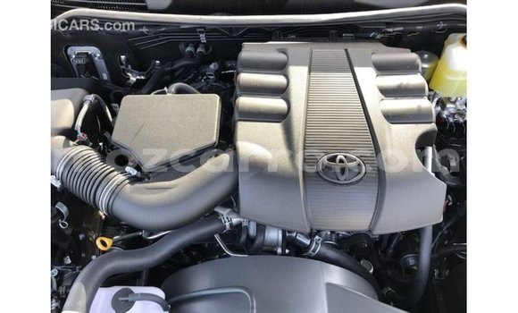 Comprar Importar Toyota Land Cruiser Preto Carro em Import - Dubai em Cabo Delgado Comprar Importar Toyota Land Cruiser Preto Carro em Import - Dubai em Cabo Delgado