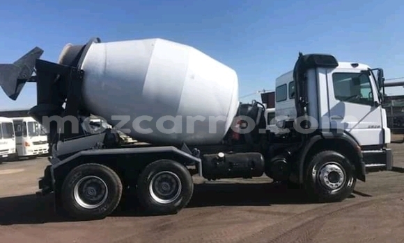 Comprar Usado Mercedes‒Benz 2628 Branco Caminhão em Chemba em Sofala Comprar Usado Mercedes‒Benz 2628 Branco Caminhão em Chemba em Sofala