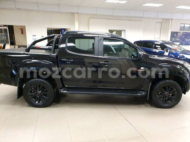 Big with watermark isuzu d max cabo delgado balama 9014