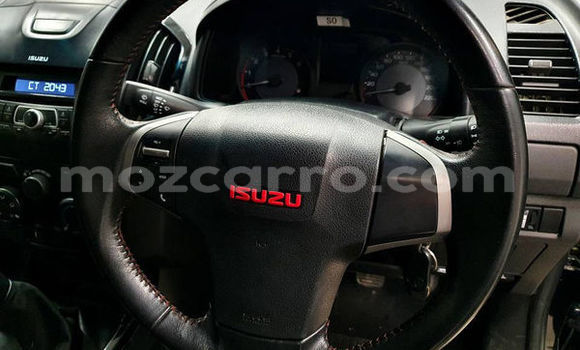 Comprar Usado Isuzu D-MAX Preto Carro em Balama em Cabo Delgado Comprar Usado Isuzu D-MAX Preto Carro em Balama em Cabo Delgado