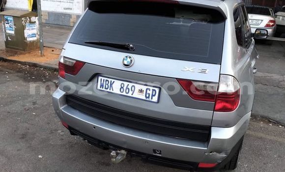 Comprar Usado BMW X3 Prata Carro em Balama em Cabo Delgado Comprar Usado BMW X3 Prata Carro em Balama em Cabo Delgado