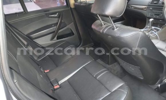 Comprar Usado BMW X3 Prata Carro em Balama em Cabo Delgado Comprar Usado BMW X3 Prata Carro em Balama em Cabo Delgado