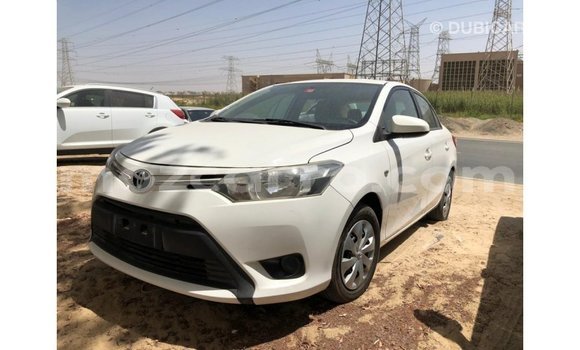Comprar Importar Toyota Yaris Branco Carro em Import - Dubai em Cabo Delgado Comprar Importar Toyota Yaris Branco Carro em Import - Dubai em Cabo Delgado