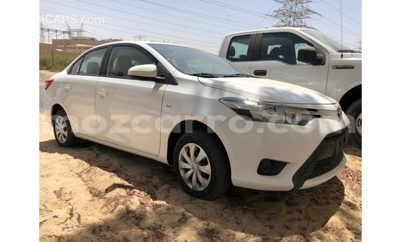 Comprar Importar Toyota Yaris Branco Carro em Import - Dubai em Cabo Delgado Comprar Importar Toyota Yaris Branco Carro em Import - Dubai em Cabo Delgado