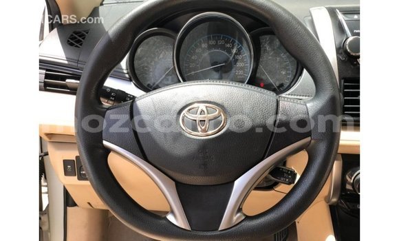 Comprar Importar Toyota Yaris Branco Carro em Import - Dubai em Cabo Delgado Comprar Importar Toyota Yaris Branco Carro em Import - Dubai em Cabo Delgado