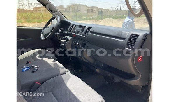 Nunua Imported Toyota Hiace Nyeupe Gari ndani ya Import - Dubai nchini Cabo Delgado Nunua Imported Toyota Hiace Nyeupe Gari ndani ya Import - Dubai nchini Cabo Delgado