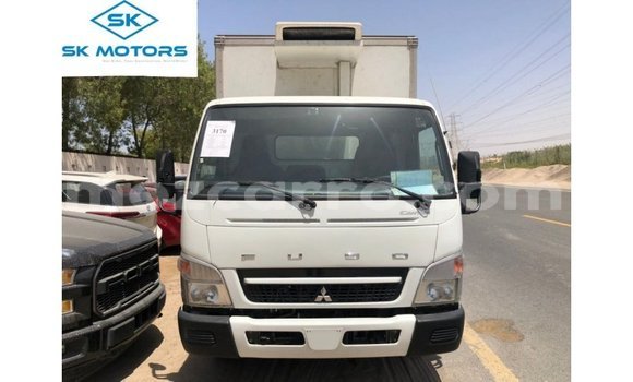 Nunua Imported Mitsubishi i Nyeupe Gari ndani ya Import - Dubai nchini Cabo Delgado