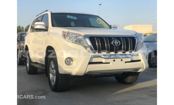 Nunua Imported Toyota Prado Nyeupe Gari ndani ya Import - Dubai nchini Cabo Delgado Nunua Imported Toyota Prado Nyeupe Gari ndani ya Import - Dubai nchini Cabo Delgado