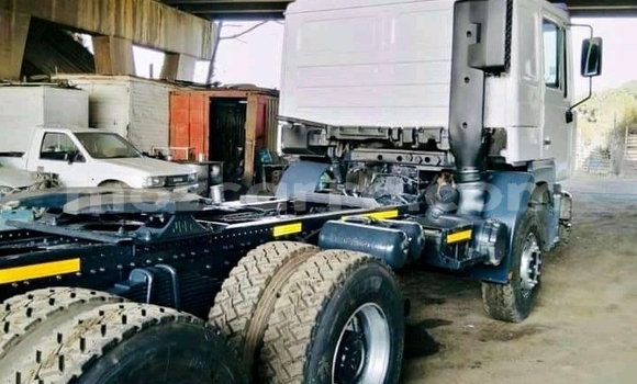 Comprar Usado Man Silent Branco Caminhão em Moçambique em Nampula Comprar Usado Man Silent Branco Caminhão em Moçambique em Nampula