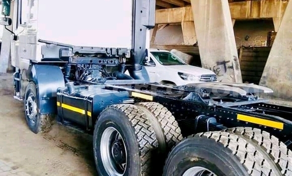 Comprar Usado Man Silent Branco Caminhão em Moçambique em Nampula Comprar Usado Man Silent Branco Caminhão em Moçambique em Nampula