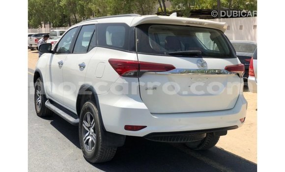 Comprar Importar Toyota Fortuner Branco Carro em Import - Dubai em Cabo Delgado Comprar Importar Toyota Fortuner Branco Carro em Import - Dubai em Cabo Delgado