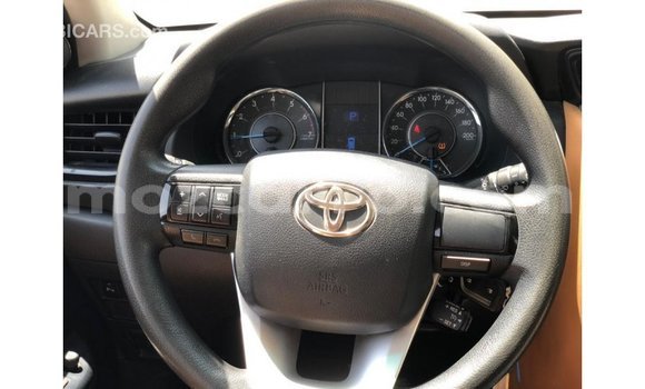 Comprar Importar Toyota Fortuner Branco Carro em Import - Dubai em Cabo Delgado Comprar Importar Toyota Fortuner Branco Carro em Import - Dubai em Cabo Delgado