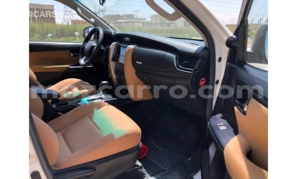 Comprar Importar Toyota Fortuner Branco Carro em Import - Dubai em Cabo Delgado Comprar Importar Toyota Fortuner Branco Carro em Import - Dubai em Cabo Delgado