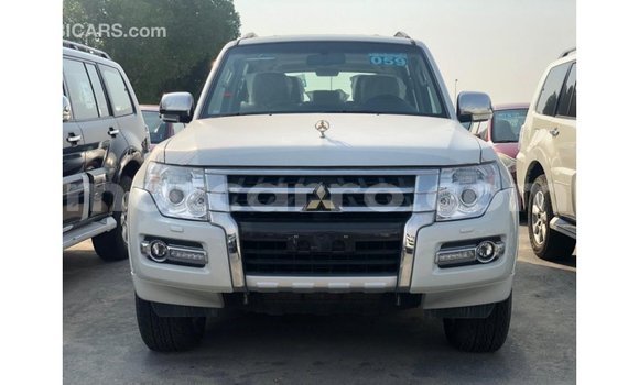 Buy Import Mitsubishi Pajero Black Car in Import - Dubai in Cabo Delgado Buy Import Mitsubishi Pajero Black Car in Import - Dubai in Cabo Delgado