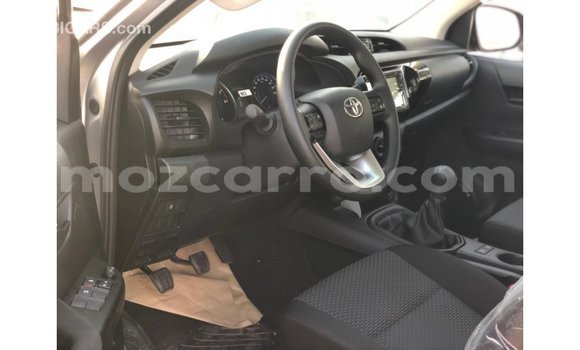 Nunua Imported Toyota Hilux Nyingine Gari ndani ya Import - Dubai nchini Cabo Delgado Nunua Imported Toyota Hilux Nyingine Gari ndani ya Import - Dubai nchini Cabo Delgado