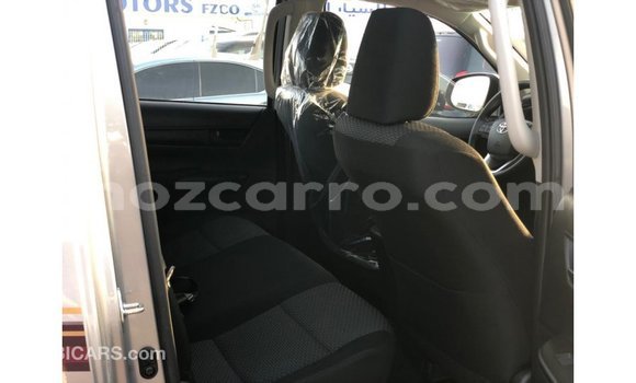 Nunua Imported Toyota Hilux Nyingine Gari ndani ya Import - Dubai nchini Cabo Delgado Nunua Imported Toyota Hilux Nyingine Gari ndani ya Import - Dubai nchini Cabo Delgado