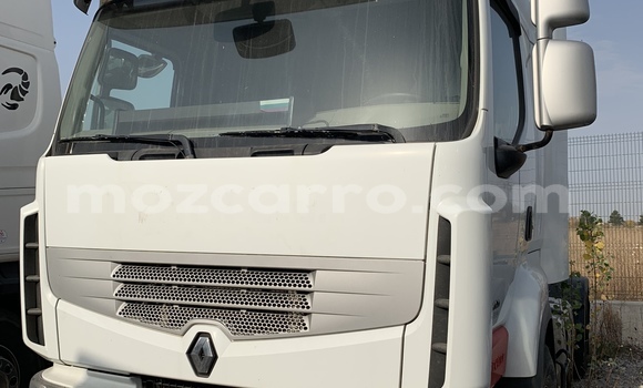 Comprar Usado Renault TRM 10000 Branco Caminhão em Funhalouro em Inhambane