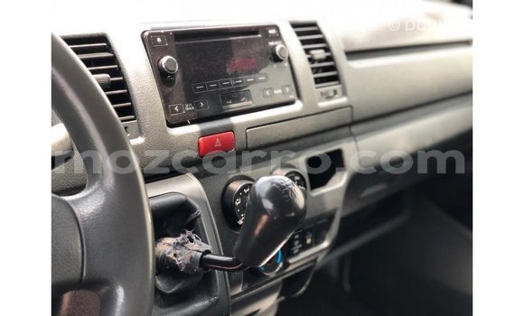 Nunua Imported Toyota Hiace Nyeupe Gari ndani ya Import - Dubai nchini Cabo Delgado Nunua Imported Toyota Hiace Nyeupe Gari ndani ya Import - Dubai nchini Cabo Delgado