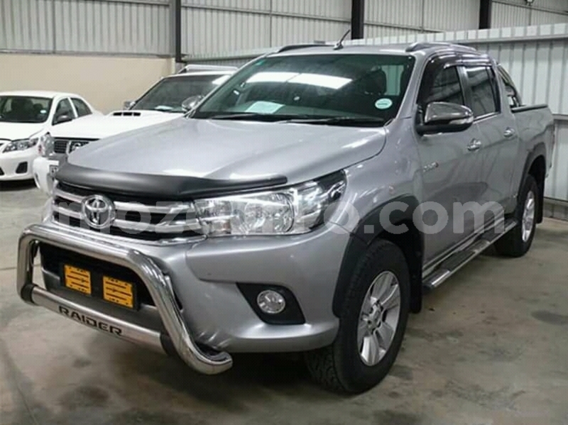 Big with watermark toyota hilux tete will change 9057