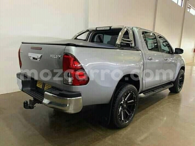 Big with watermark toyota hilux tete will change 9057
