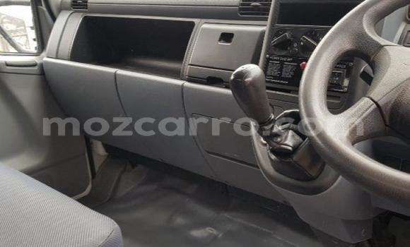 Comprar Usado Mitsubishi Canter Branco Caminhão em Chemba em Sofala Comprar Usado Mitsubishi Canter Branco Caminhão em Chemba em Sofala