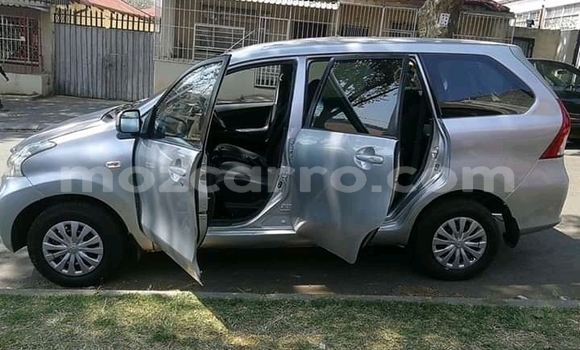 Tenga Tsaru Toyota Avanza Sirivha Mota in Chemba in Sofala Tenga Tsaru Toyota Avanza Sirivha Mota in Chemba in Sofala