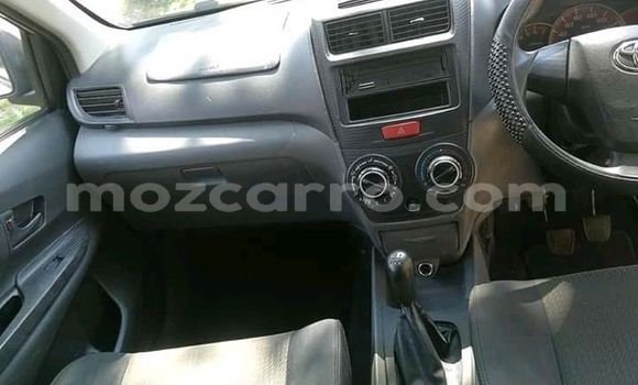Tenga Tsaru Toyota Avanza Sirivha Mota in Chemba in Sofala Tenga Tsaru Toyota Avanza Sirivha Mota in Chemba in Sofala