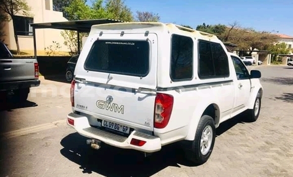 Buy Used GMC Sierra White Car in Chemba in Sofala Buy Used GMC Sierra White Car in Chemba in Sofala
