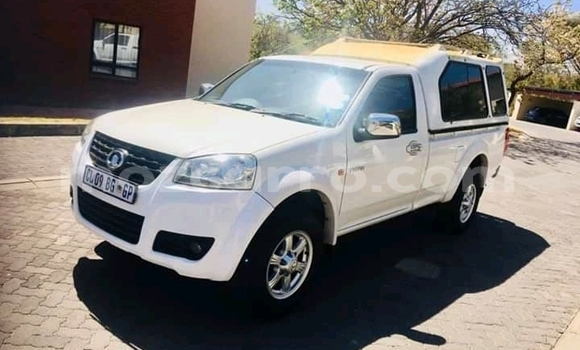 Buy Used GMC Sierra White Car in Chemba in Sofala Buy Used GMC Sierra White Car in Chemba in Sofala
