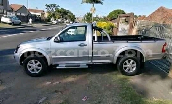Buy Used Isuzu KB Silver Car in Chemba in Sofala Buy Used Isuzu KB Silver Car in Chemba in Sofala