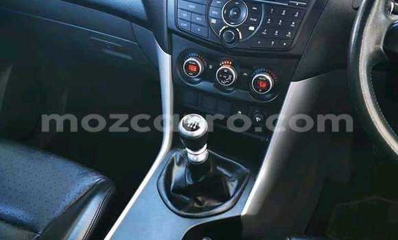 Buy Used Mazda BT-50 White Car in Chemba in Sofala Buy Used Mazda BT-50 White Car in Chemba in Sofala