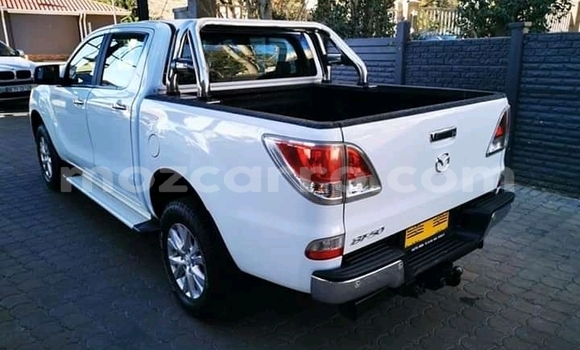 Buy Used Mazda BT-50 White Car in Chemba in Sofala Buy Used Mazda BT-50 White Car in Chemba in Sofala