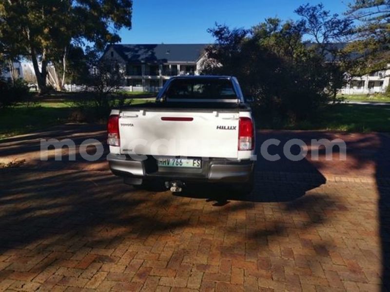 Big with watermark toyota hilux maputo maputo 9072