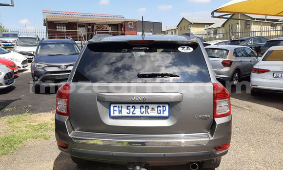 Comprar Usado Jeep Compass Prata Carro em Beira em Sofala Comprar Usado Jeep Compass Prata Carro em Beira em Sofala