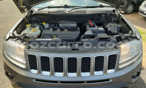Comprar Usado Jeep Compass Prata Carro em Beira em Sofala Comprar Usado Jeep Compass Prata Carro em Beira em Sofala
