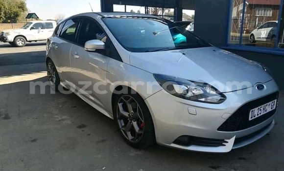 Tenga Tsaru Ford Focus Sirivha Mota in Chemba in Sofala Tenga Tsaru Ford Focus Sirivha Mota in Chemba in Sofala