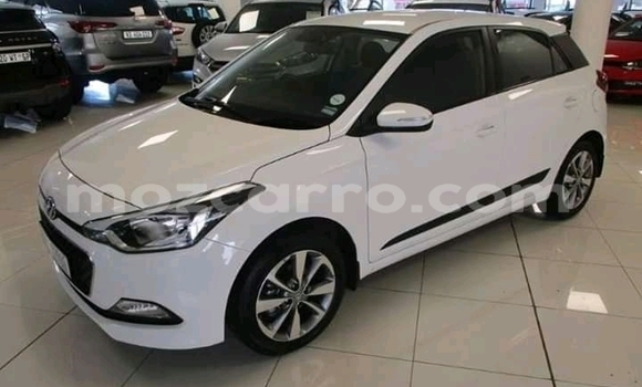 Comprar Usado Hyundai i20 Branco Carro em Chibuto em Gaza Comprar Usado Hyundai i20 Branco Carro em Chibuto em Gaza
