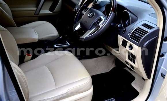 Comprar Usado Toyota Land Cruiser Prado Prata Carro em Maputo em Maputo Comprar Usado Toyota Land Cruiser Prado Prata Carro em Maputo em Maputo