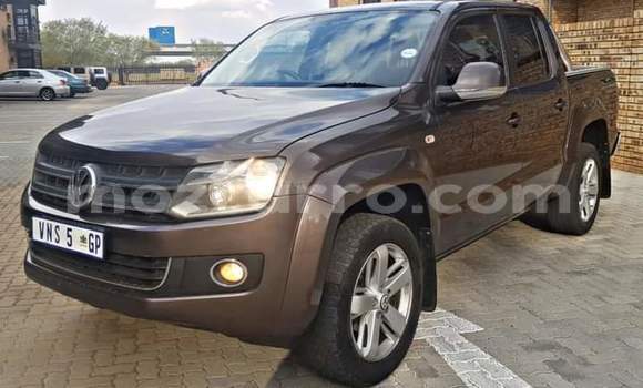 Nunua Ilio tumika Volkswagen Amarok Fedha Gari ndani ya Xai-Xai nchini Gaza