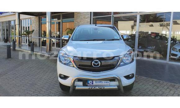 Comprar Usado Mazda BT-50 Branco Carro em Gilé em Zambezia Comprar Usado Mazda BT-50 Branco Carro em Gilé em Zambezia
