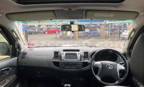 Comprar Usado Toyota Fortuner Branco Carro em Gilé em Zambezia Comprar Usado Toyota Fortuner Branco Carro em Gilé em Zambezia