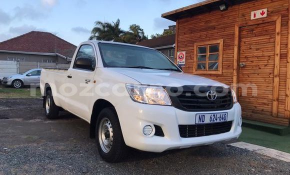 Comprar Usado Toyota Hilux Branco Carro em Maputo em Maputo Comprar Usado Toyota Hilux Branco Carro em Maputo em Maputo