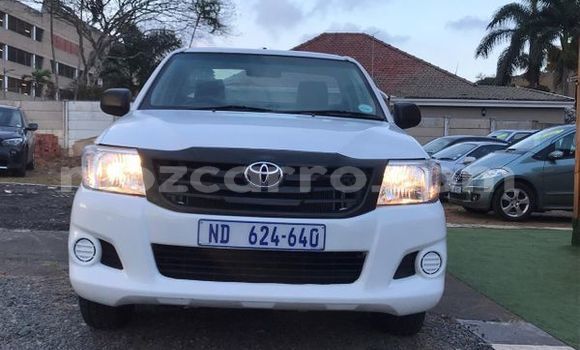 Comprar Usado Toyota Hilux Branco Carro em Maputo em Maputo Comprar Usado Toyota Hilux Branco Carro em Maputo em Maputo