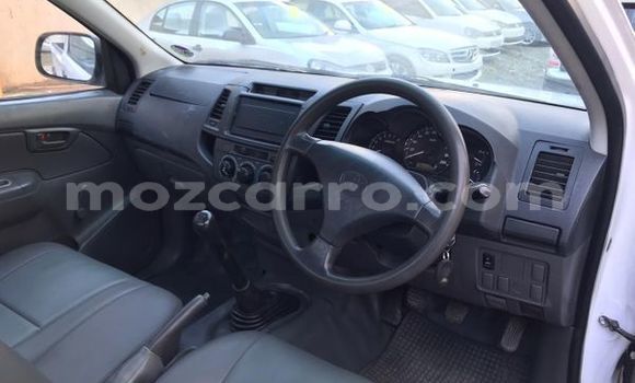 Comprar Usado Toyota Hilux Branco Carro em Maputo em Maputo Comprar Usado Toyota Hilux Branco Carro em Maputo em Maputo