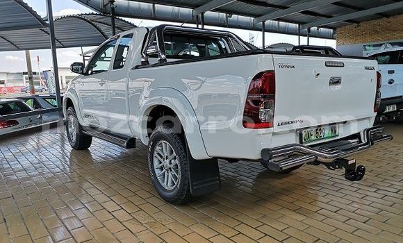 Comprar Usado Toyota Hilux Branco Carro em Maputo em Maputo Comprar Usado Toyota Hilux Branco Carro em Maputo em Maputo