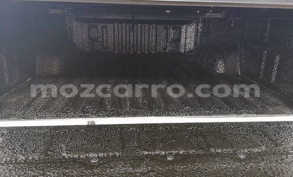 Comprar Usado Toyota Hilux Branco Carro em Maputo em Maputo Comprar Usado Toyota Hilux Branco Carro em Maputo em Maputo