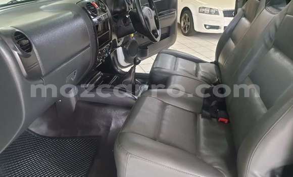 Comprar Usado Isuzu KB Branco Carro em Maputo em Maputo Comprar Usado Isuzu KB Branco Carro em Maputo em Maputo