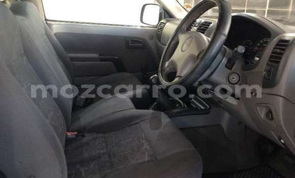 Comprar Usado Isuzu KB Branco Carro em Maputo em Maputo Comprar Usado Isuzu KB Branco Carro em Maputo em Maputo
