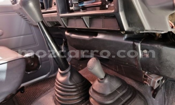 Nunua Ilio tumika Toyota Land Cruiser Nyingine Gari ndani ya Maputo nchini Maputo Nunua Ilio tumika Toyota Land Cruiser Nyingine Gari ndani ya Maputo nchini Maputo